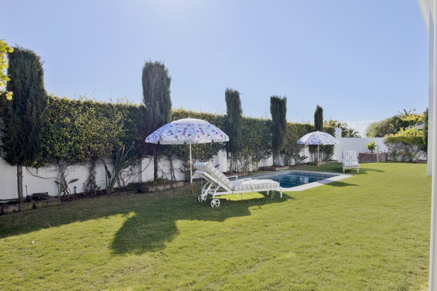 To Let 3 Bedroom Property for Rent in Sunset Beach Western Cape